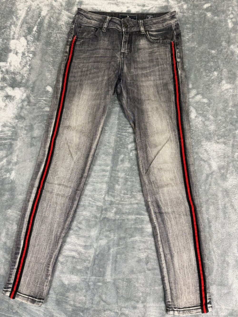 Medicine Womens Gray Skinny Jeans Red Side Stripes Size 6